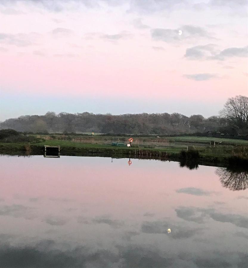 Bransford Farm Fishery & B & B Εξωτερικό φωτογραφία