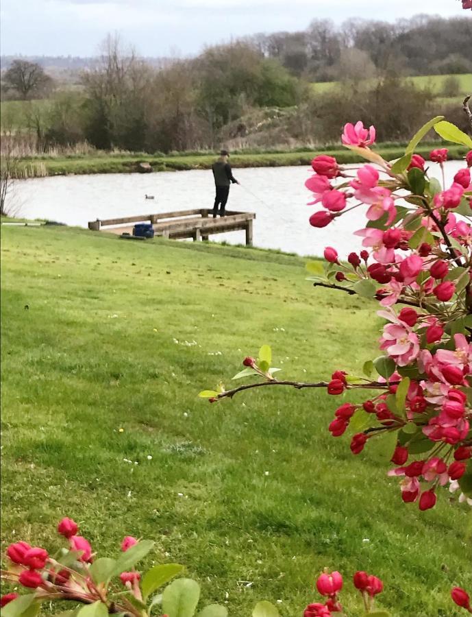 Bransford Farm Fishery & B & B Εξωτερικό φωτογραφία